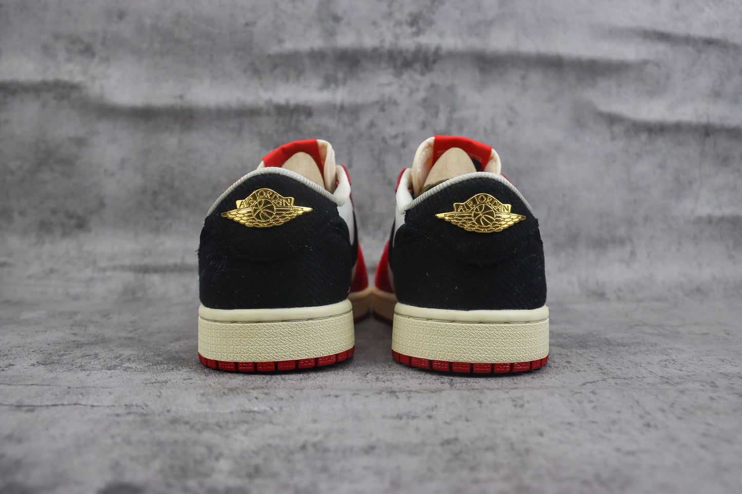 Air Jordan 1 Low x Trophy Room