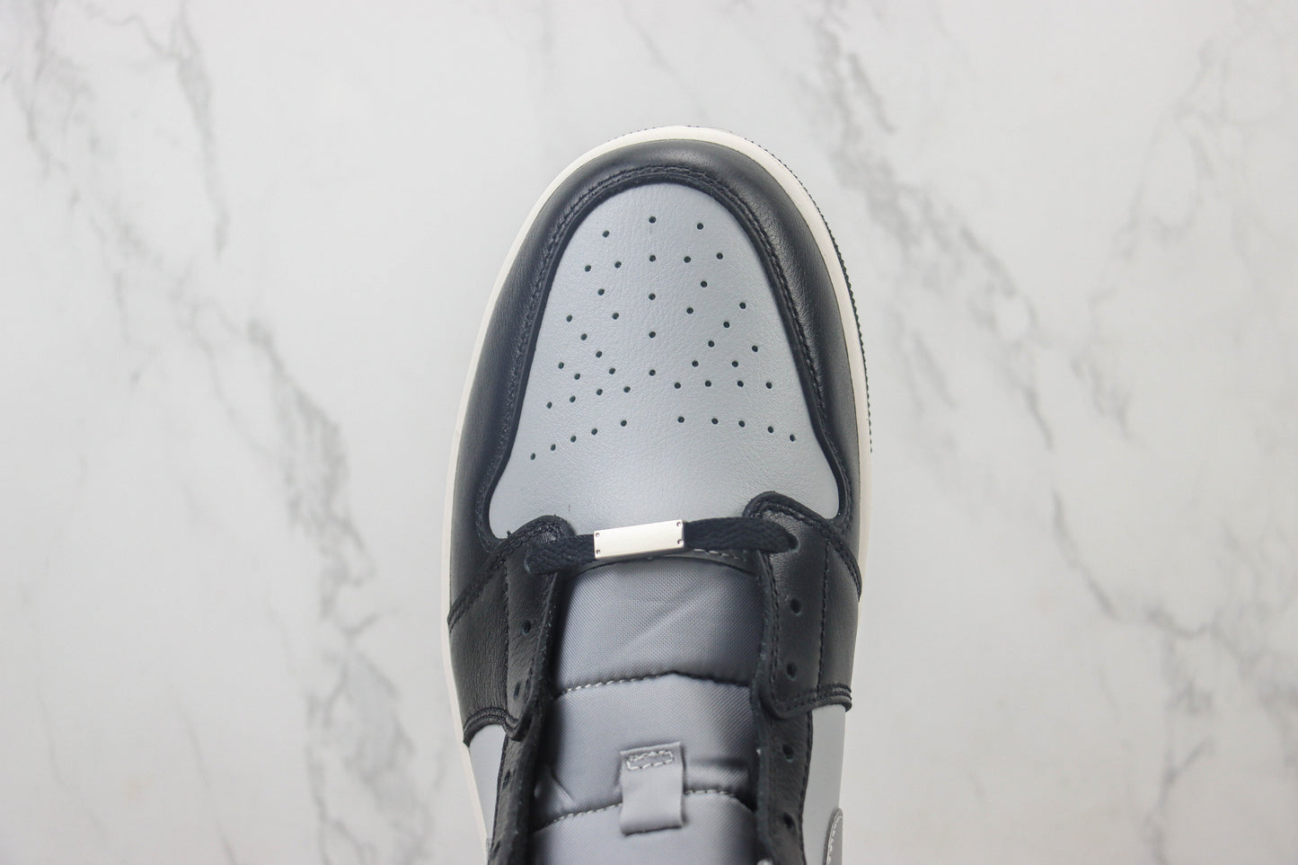 Air Jordan 1 Mid Black Chrome