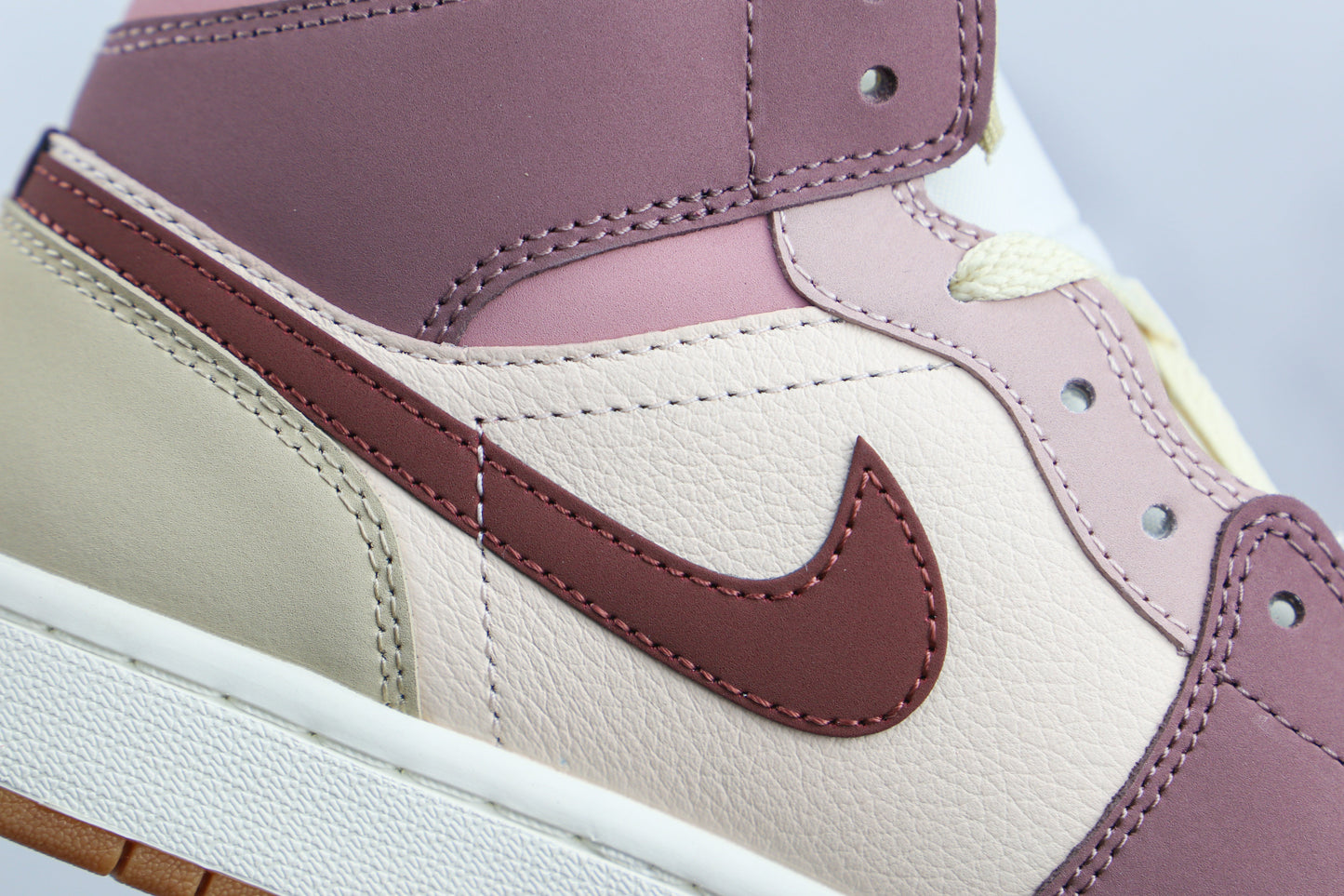 Air Jordan 1 Mid Dark Pony Smoky Mauve