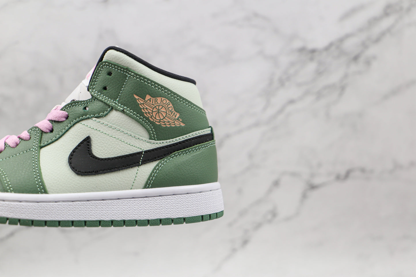 Air Jordan 1 Mid Dutch Green