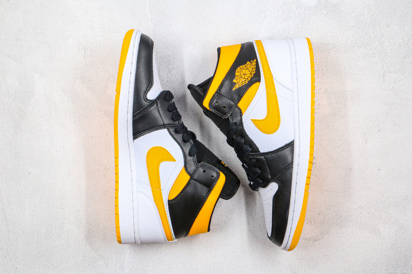Air Jordan 1 Mid Laser Orange
