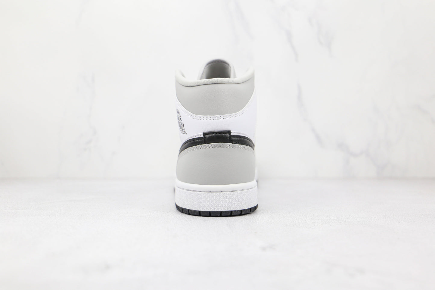 Air Jordan 1 Mid Light Smoke Grey