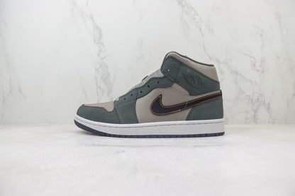 Air Jordan 1 Mid Night Stadium