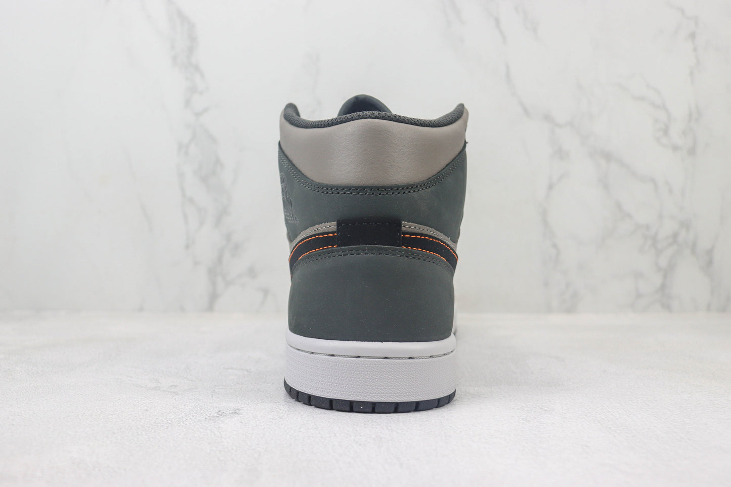 Air Jordan 1 Mid Night Stadium