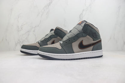 Air Jordan 1 Mid Night Stadium