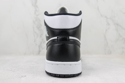 Air Jordan 1 Mid Panda
