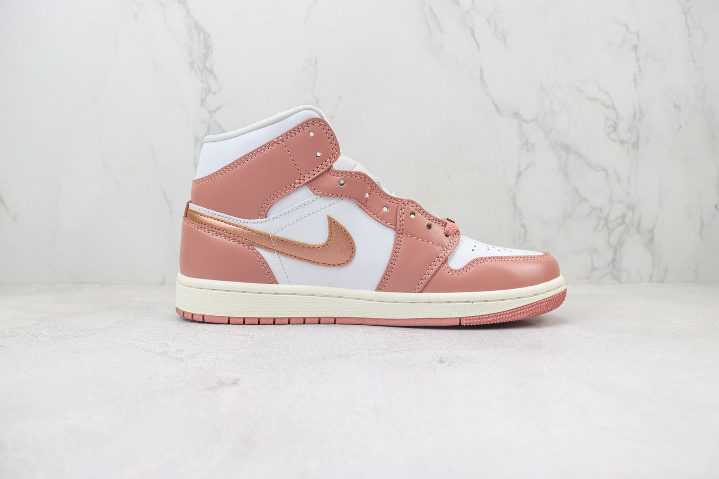 Air Jordan 1 Mid Red Stardust