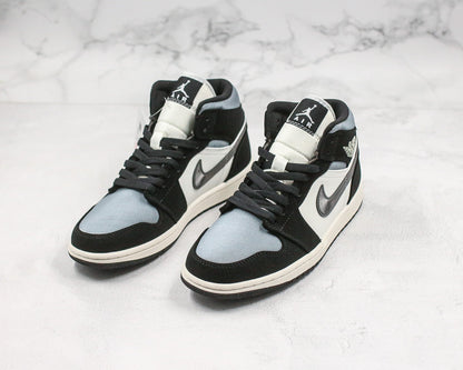 Air Jordan 1 Mid Satin Grey Toe