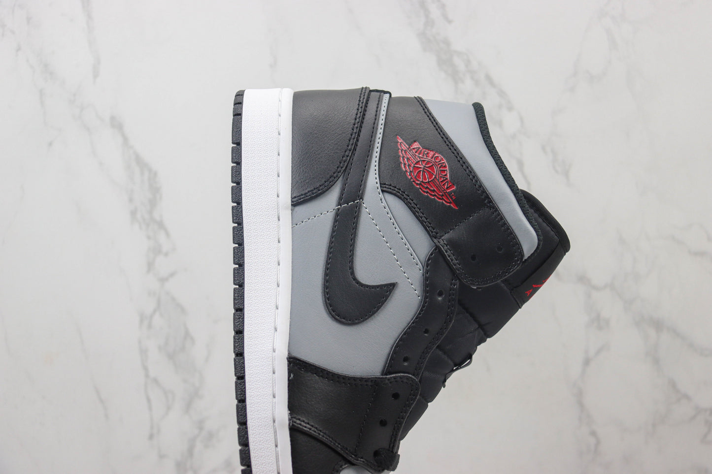 Air Jordan 1 Mid Shadow Red