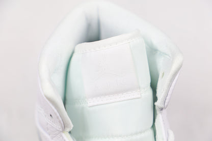 Air Jordan 1 Mid Triple White
