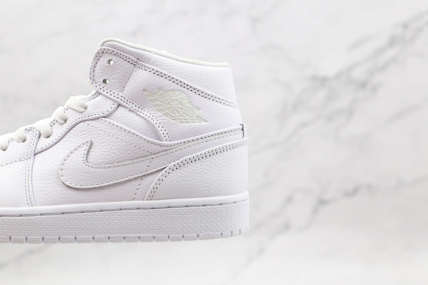 Air Jordan 1 Mid Triple White