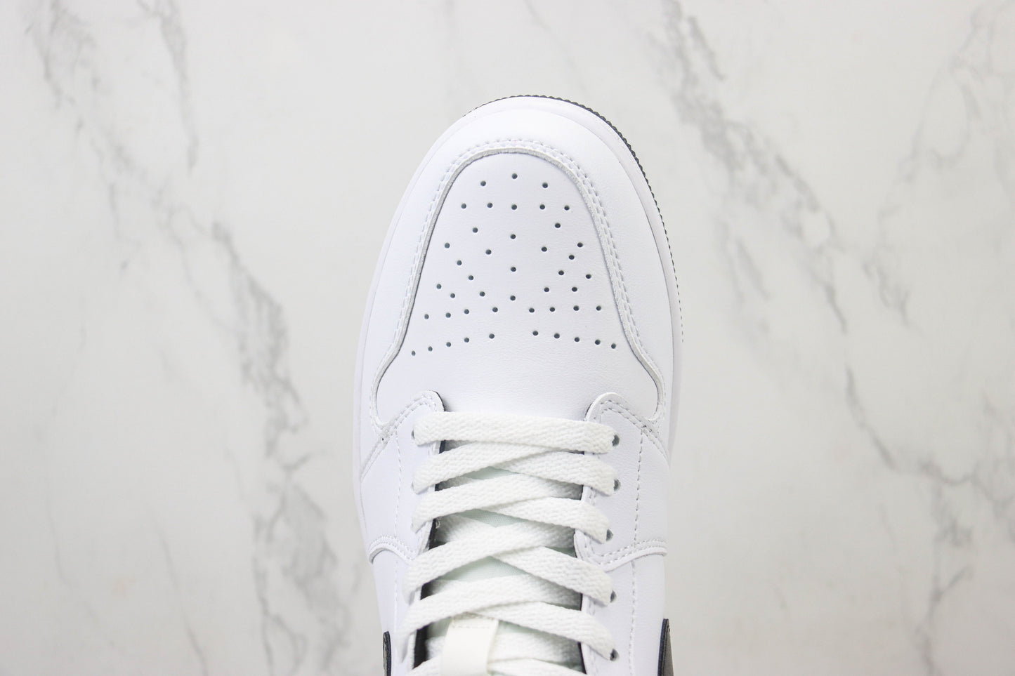 Air Jordan 1 Mid White/Black