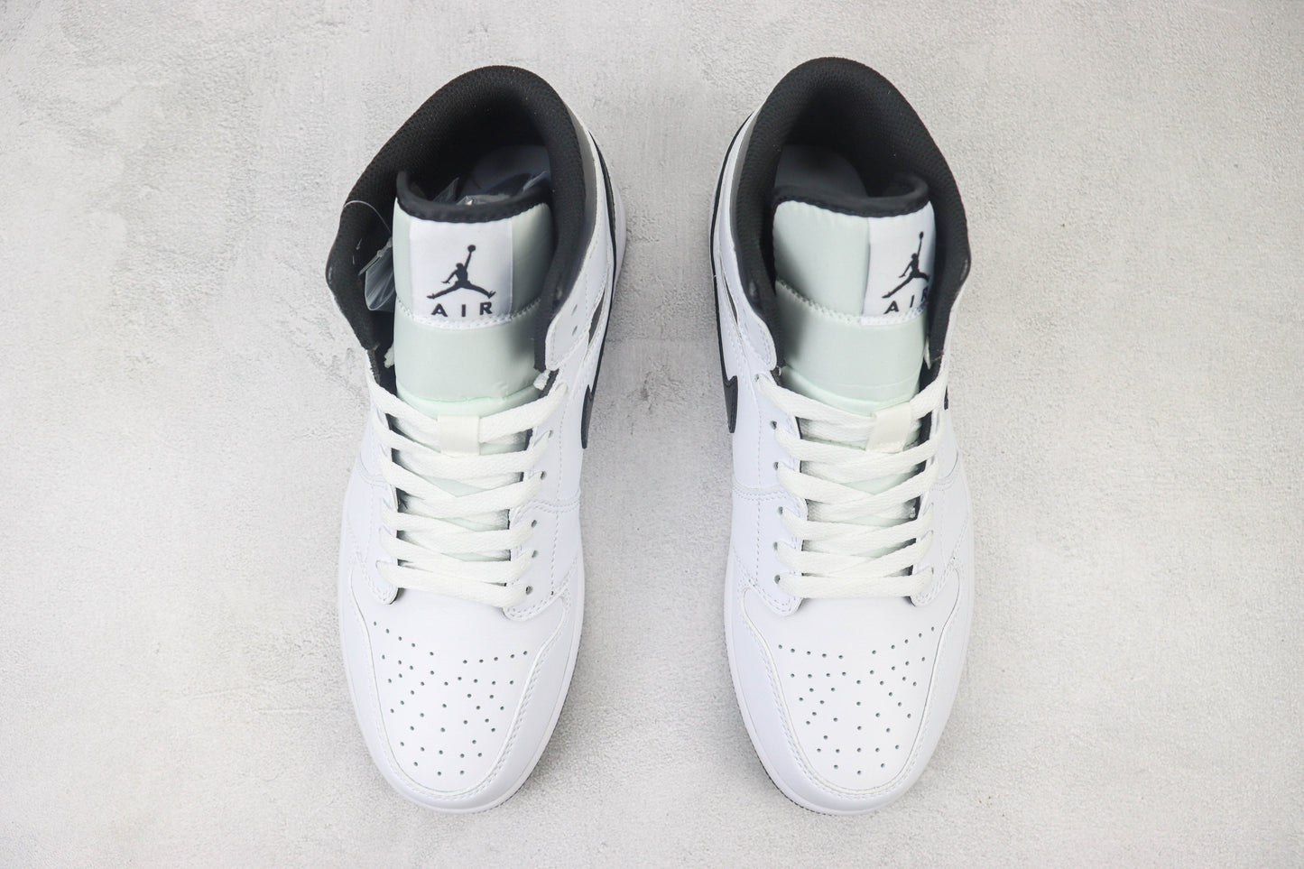 Air Jordan 1 Mid White/Black
