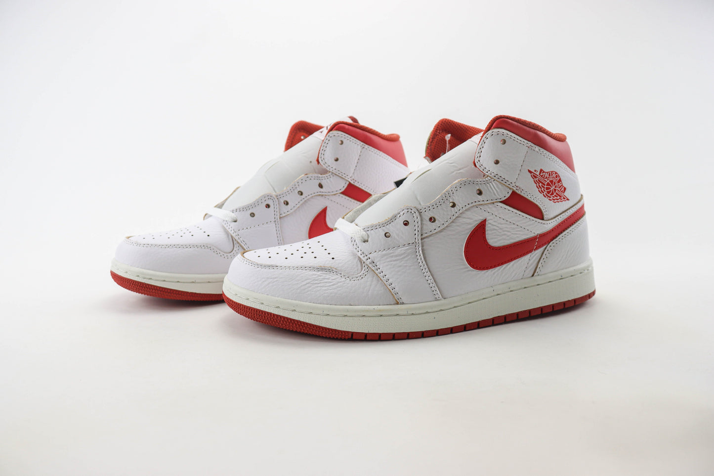 Air Jordan 1 Mid White Dune Red