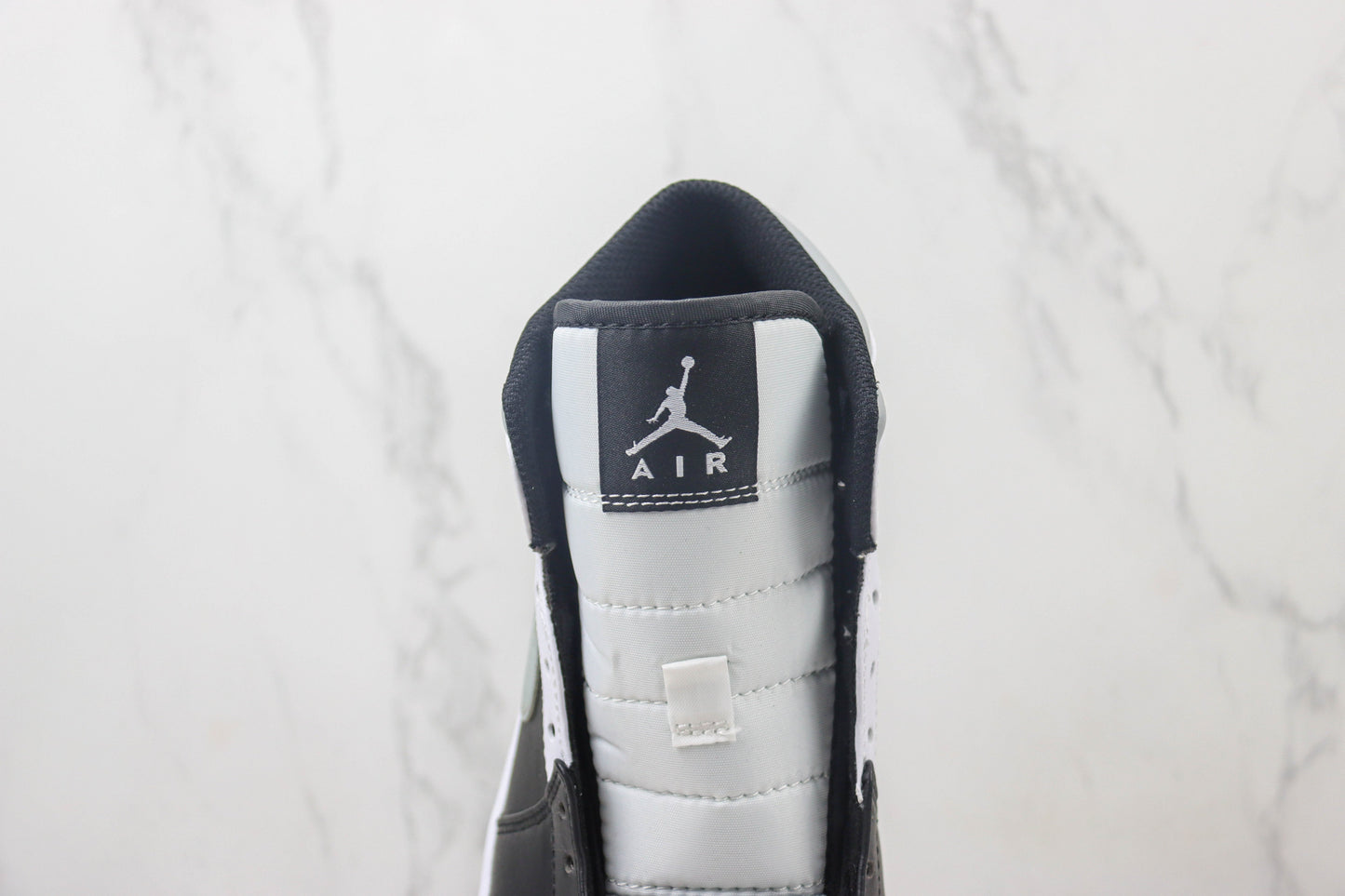 Air Jordan 1 Mid White Shadow