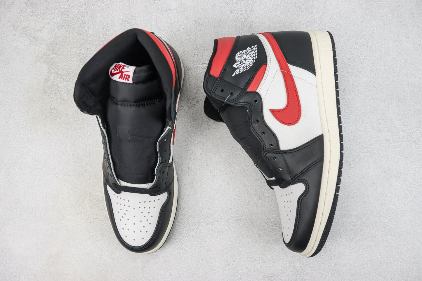 Air Jordan 1 Retro High Black Gym Red