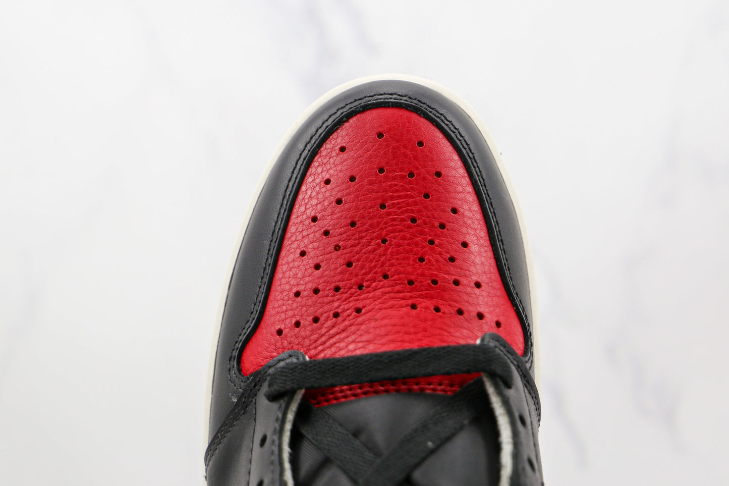 Air Jordan 1 Retro High Bred Toe