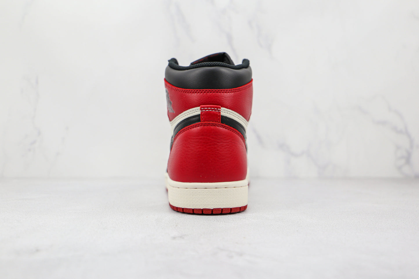 Air Jordan 1 Retro High Bred Toe