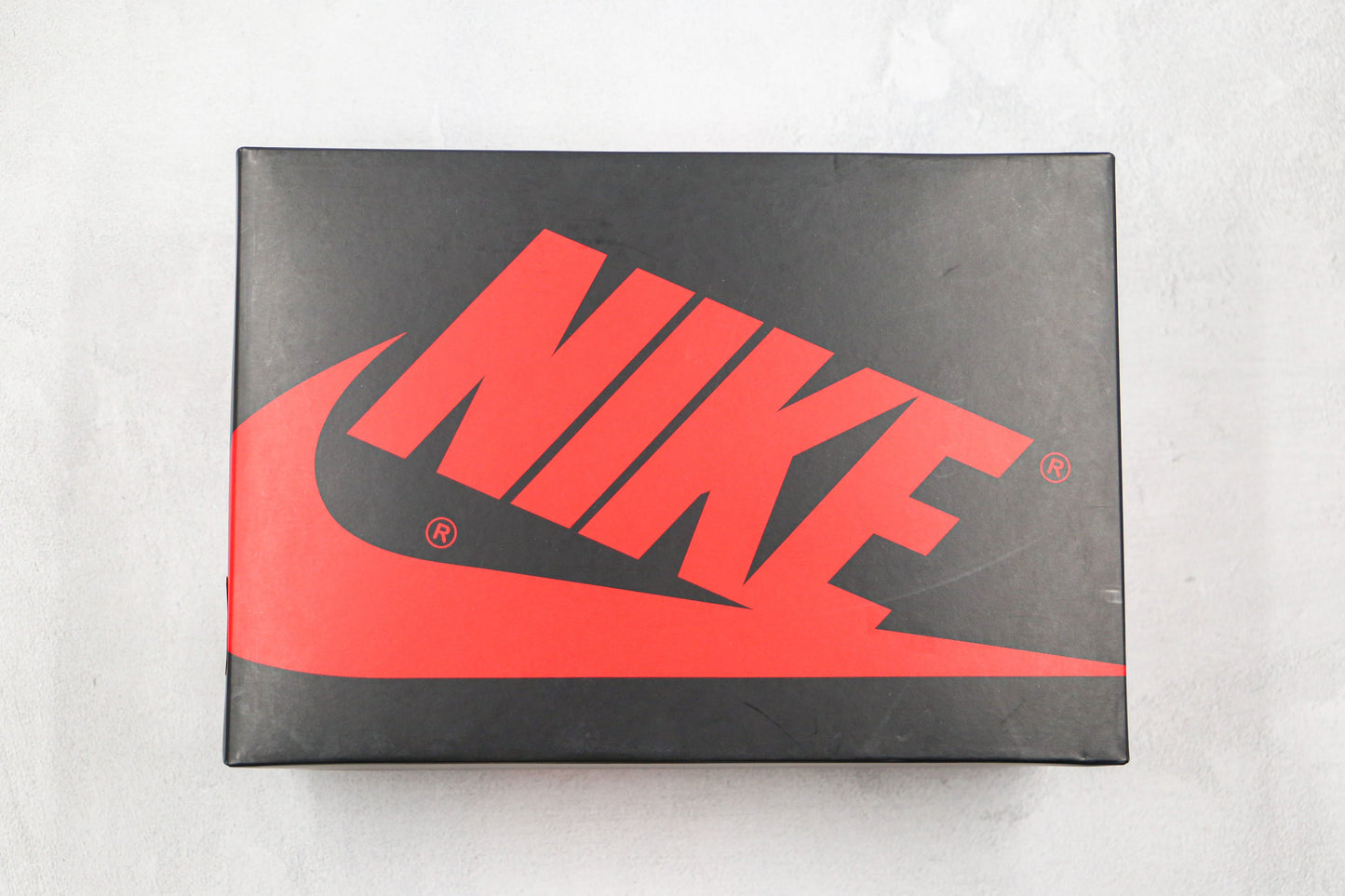 Air Jordan 1 Retro High Court Purple