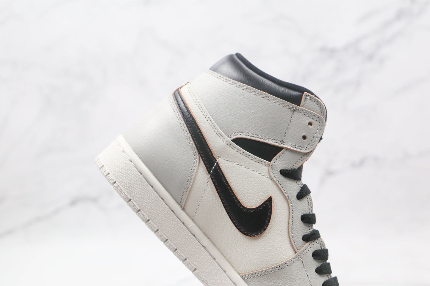 Air Jordan 1 Retro High Defiant