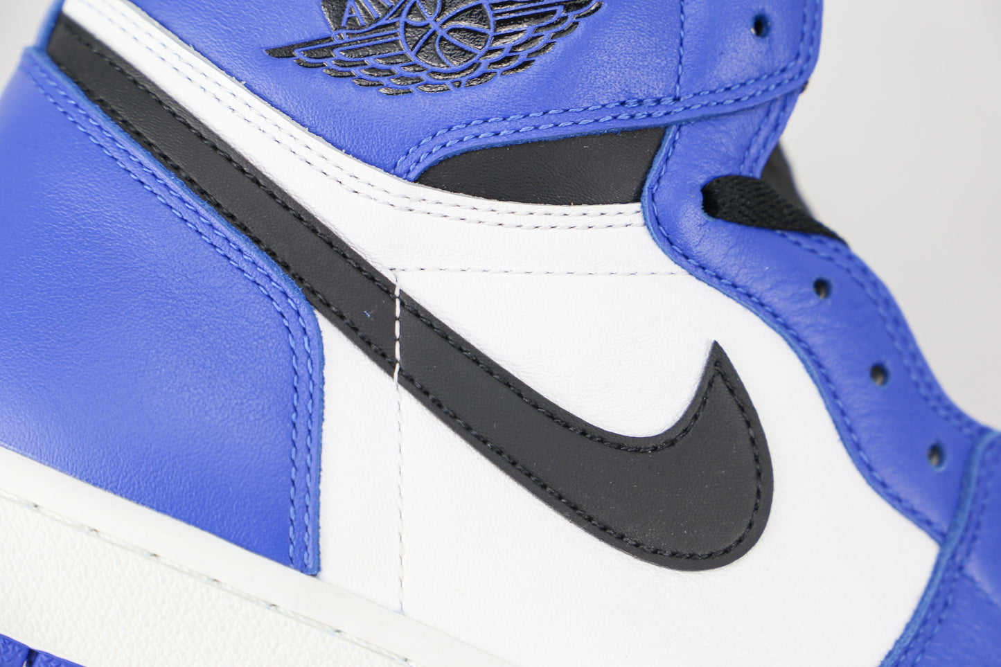 Air Jordan 1 Retro High Game Royal