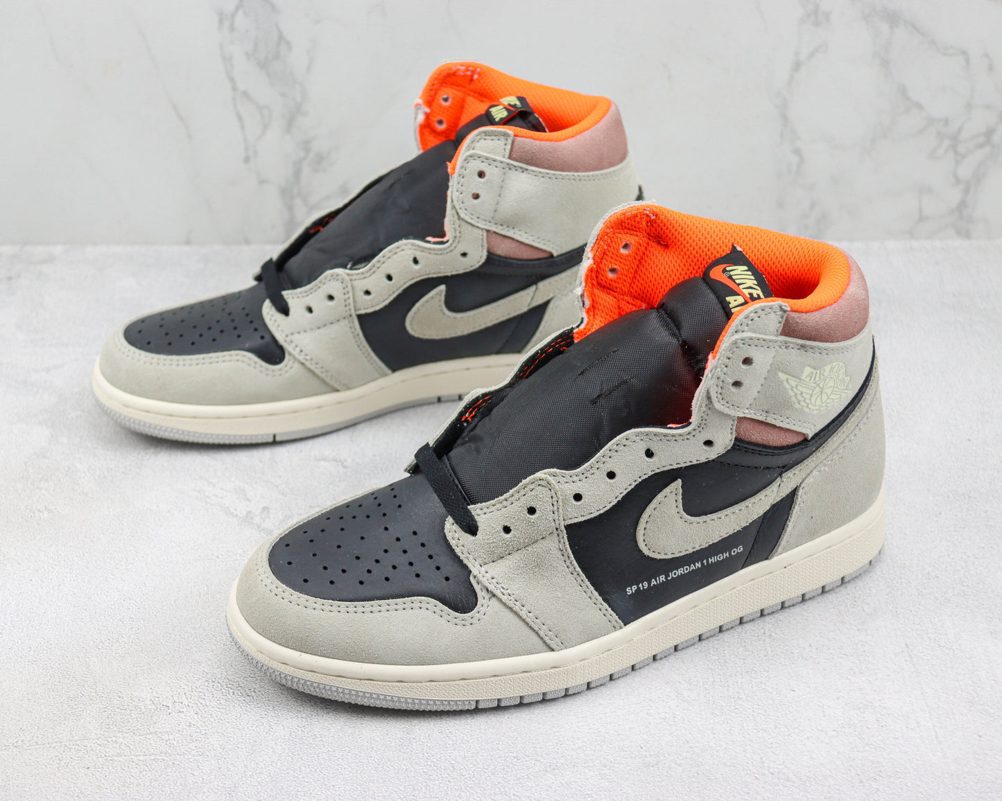 Air Jordan 1 Retro High Neutral Grey Hyper Crimson