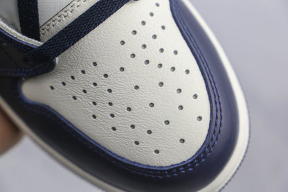 Air Jordan 1 Retro High Obsidian