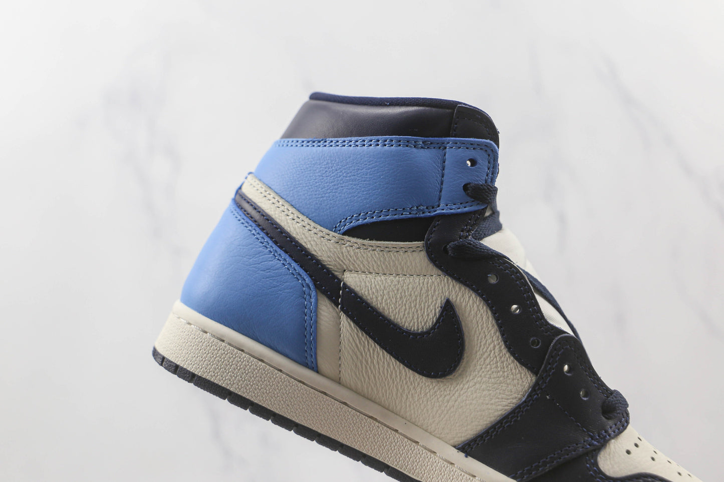 Air Jordan 1 Retro High Obsidian