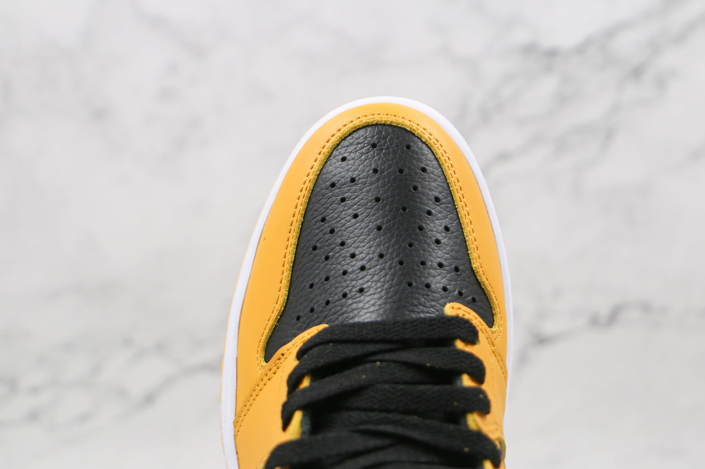 Air Jordan 1 Retro High Pollen