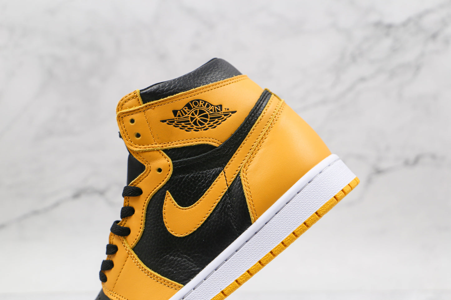 Air Jordan 1 Retro High Pollen