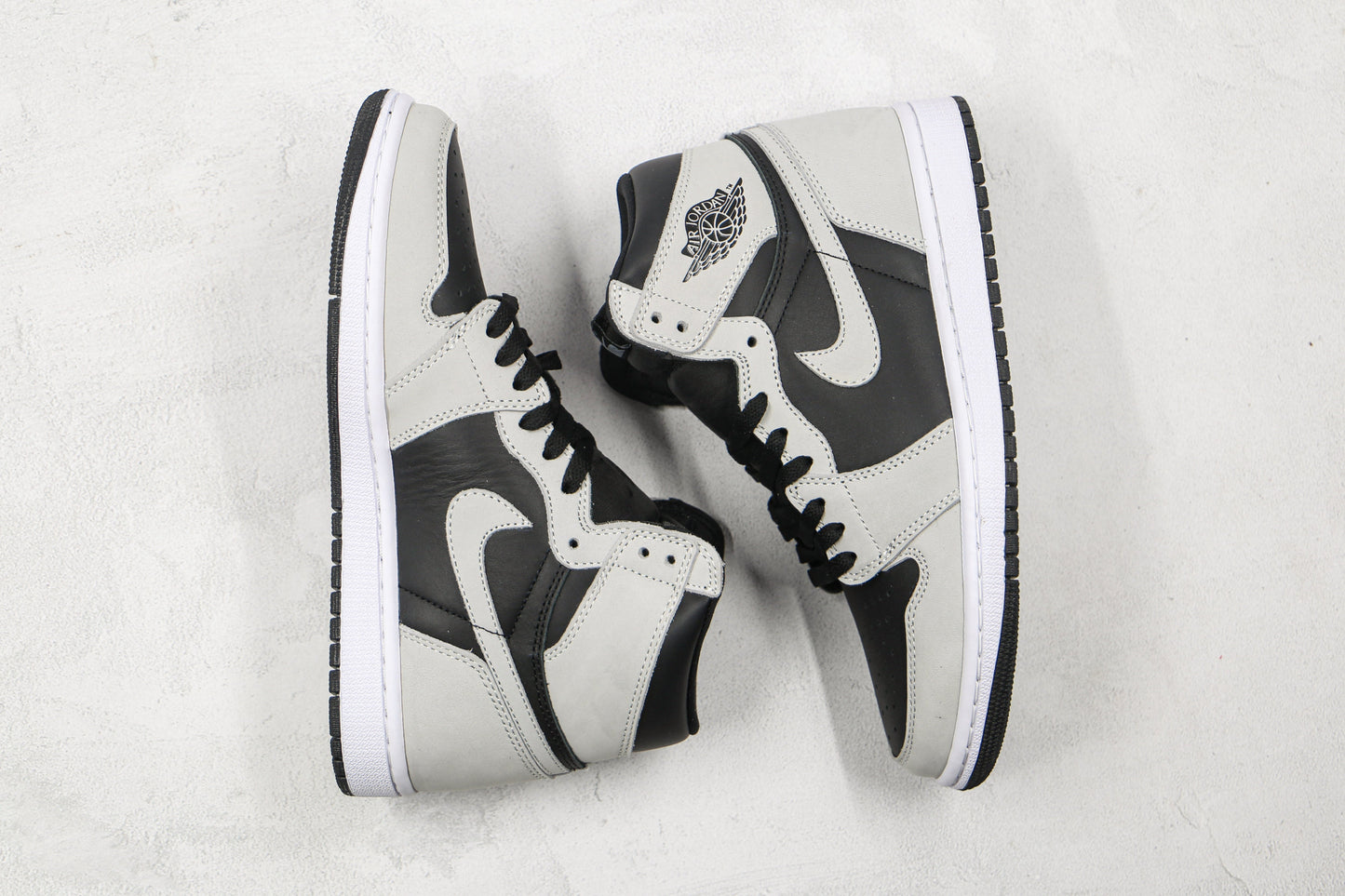 Air Jordan 1 Retro High Shadow