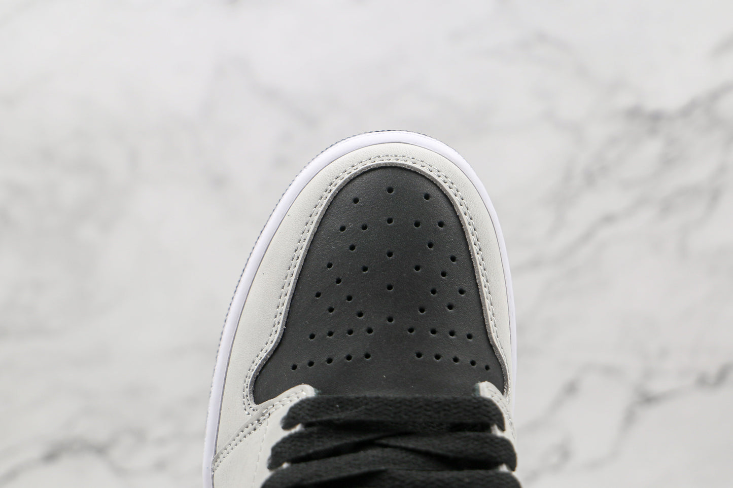 Air Jordan 1 Retro High Shadow