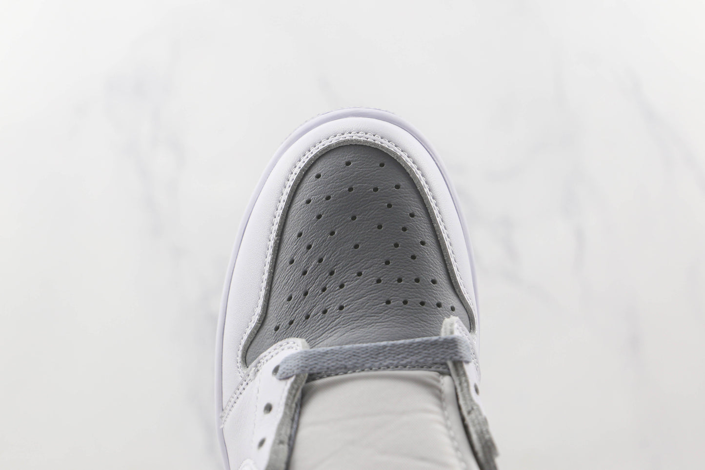 Air Jordan 1 Retro High Stealth