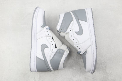 Air Jordan 1 Retro High Stealth