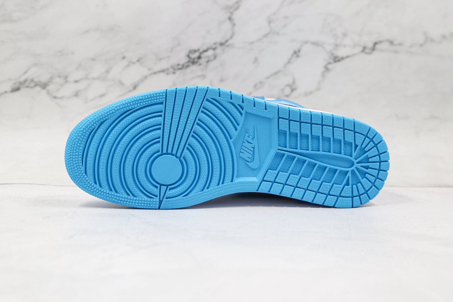 Air Jordan 1 Retro High UNC
