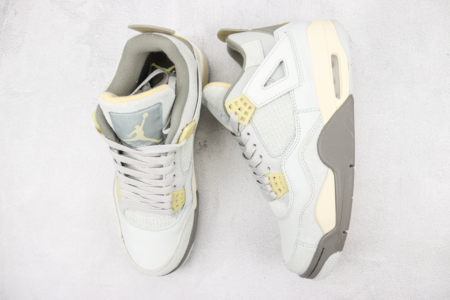 Air Jordan 4 Craft Photon Dust