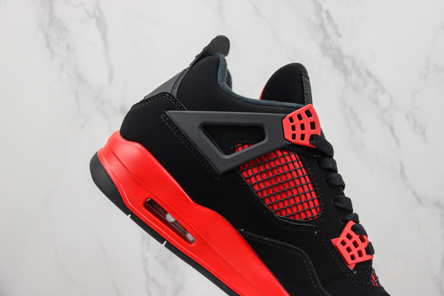 Air Jordan 4 Red Thunder