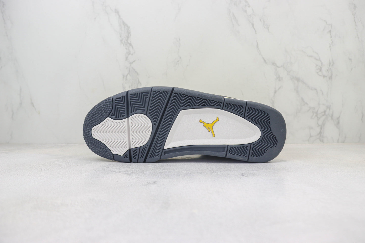 Air Jordan 4 Retro Lightning