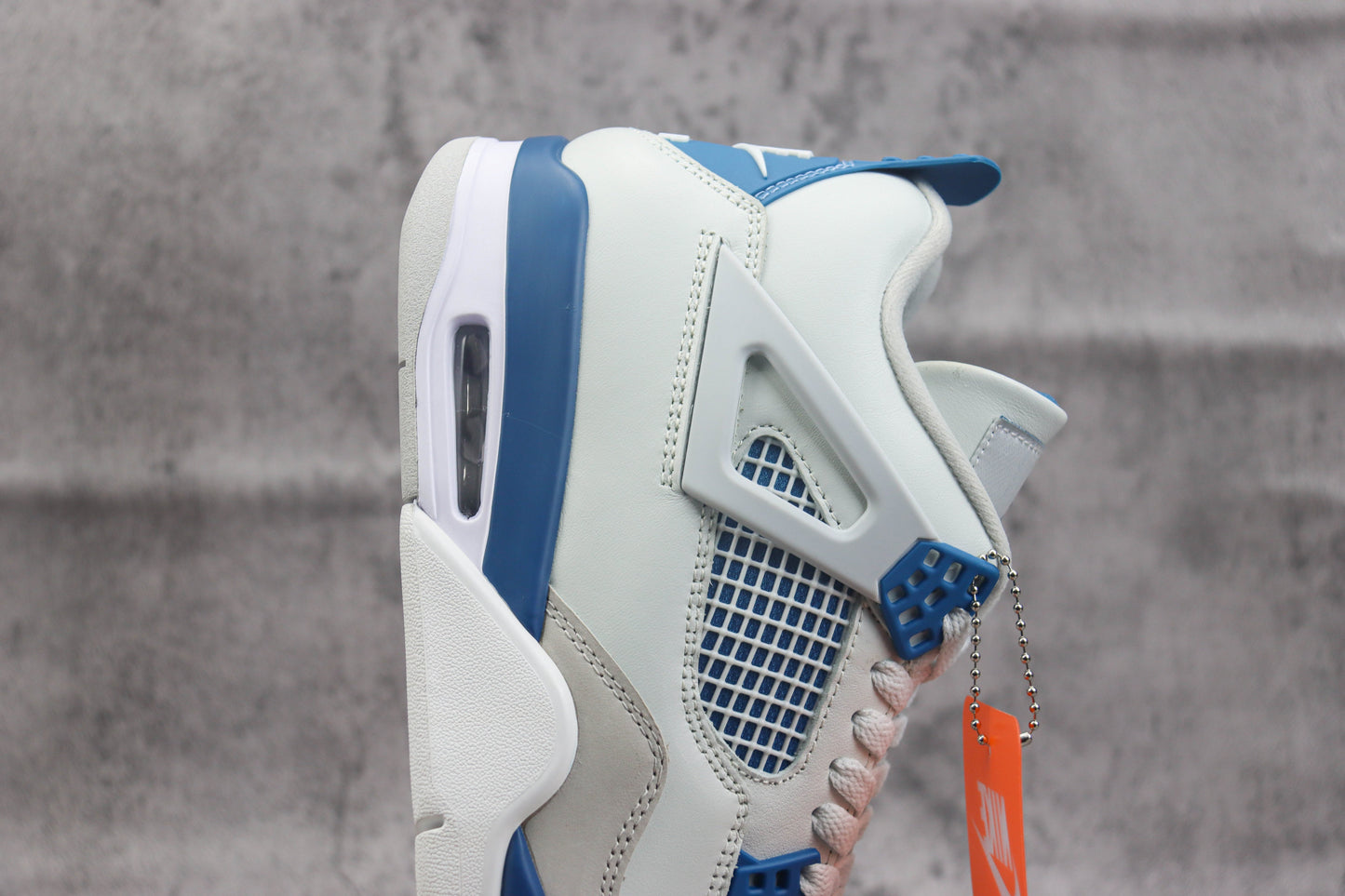 Air Jordan 4 Retro Military Blue