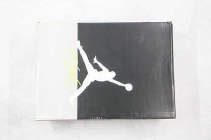 Air Jordan 4 Retro Neon