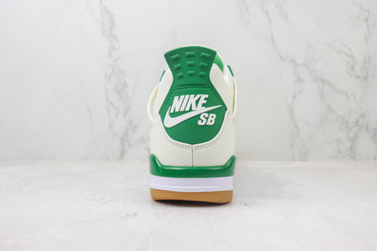 Air Jordan 4 Retro Pine Green