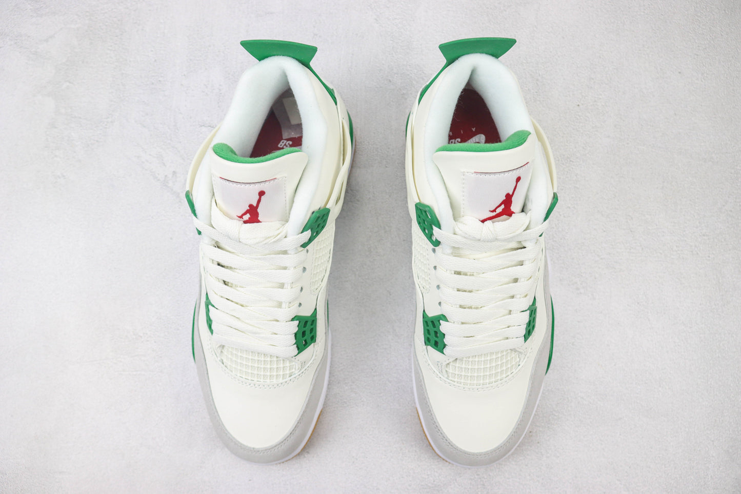 Air Jordan 4 Retro Pine Green