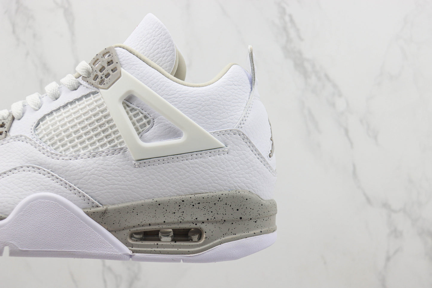 Air Jordan 4 Retro White Oreo