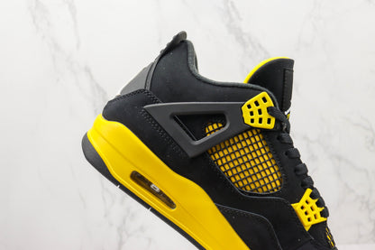 Air Jordan 4 Thunder