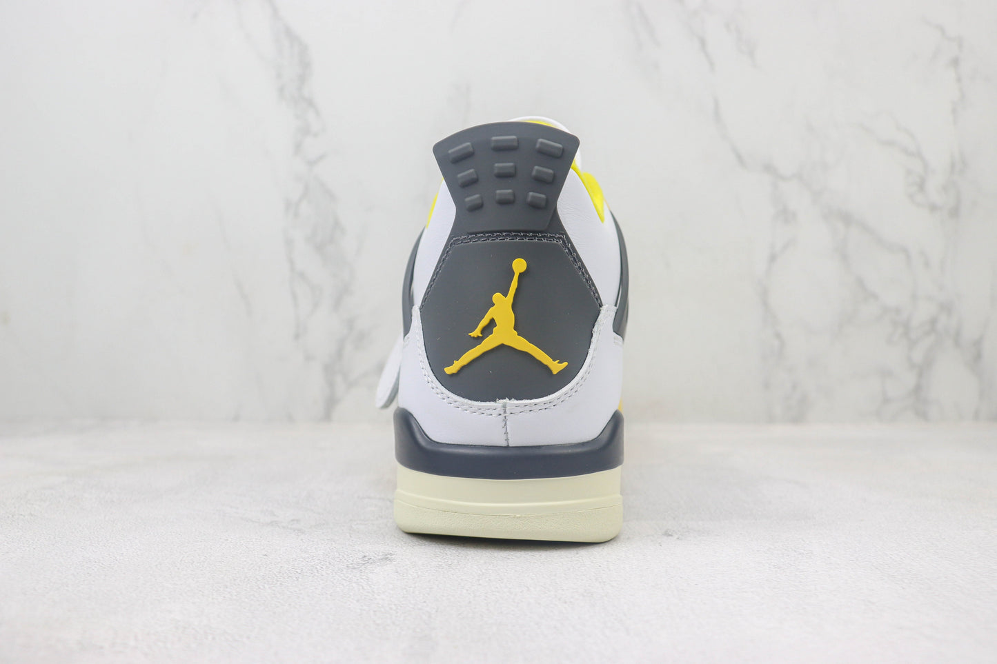 Air Jordan 4 Vivid Sulfur