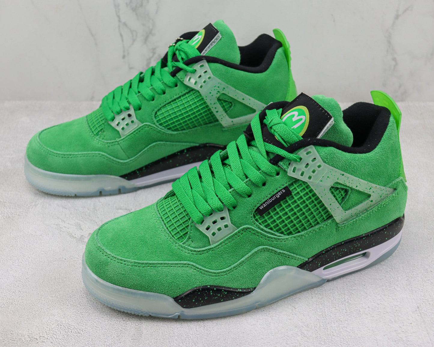 Air Jordan 4 Wahlburger