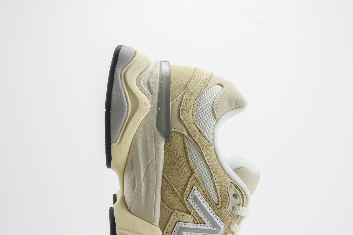 New Balance 9060 Calcium Sea Salt
