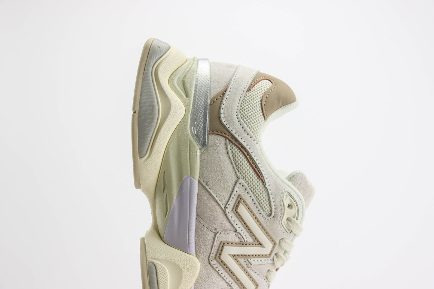 New Balance 9060 Sea Salt Brown