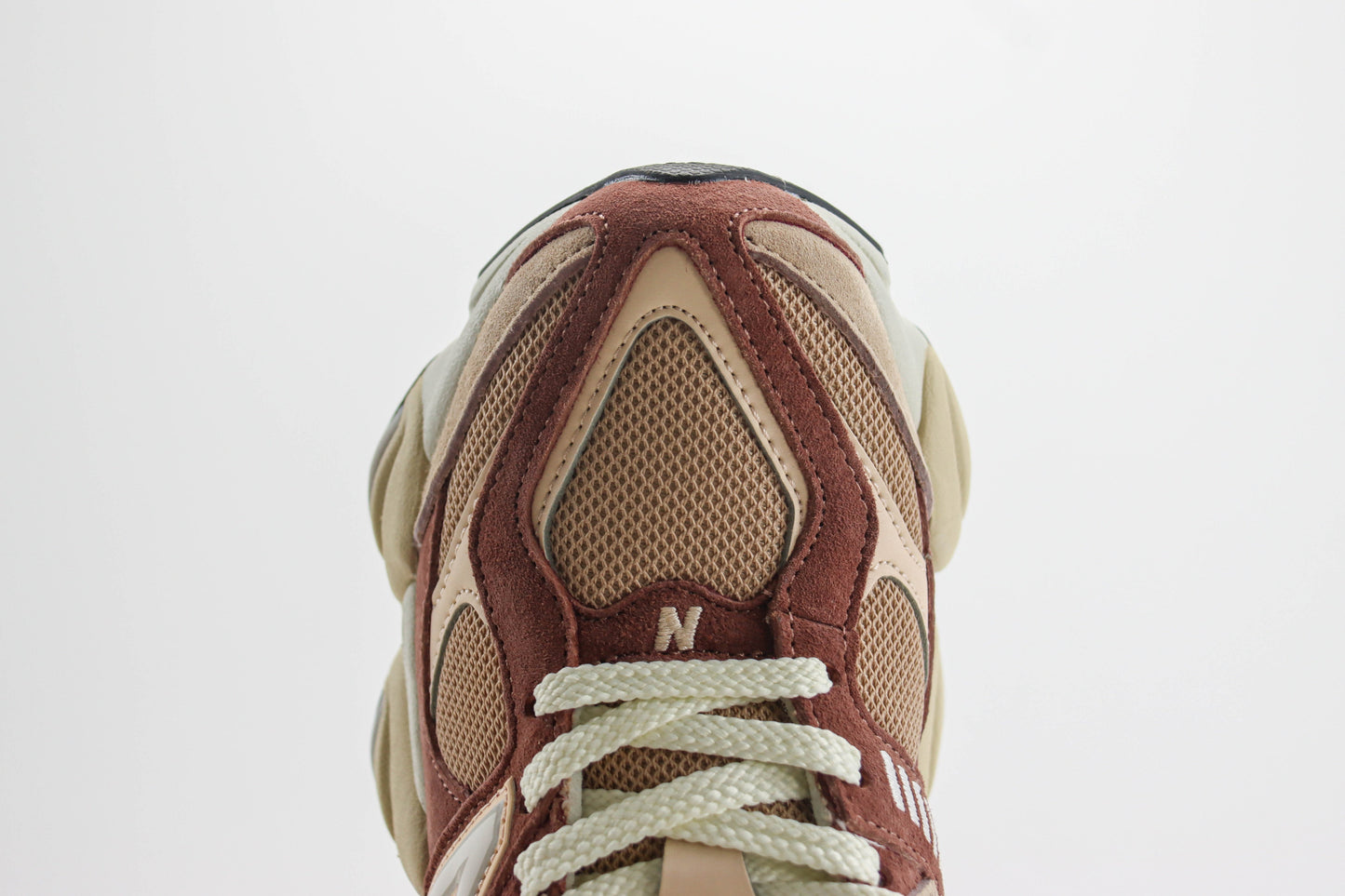 New Balance 9060 Sparrow