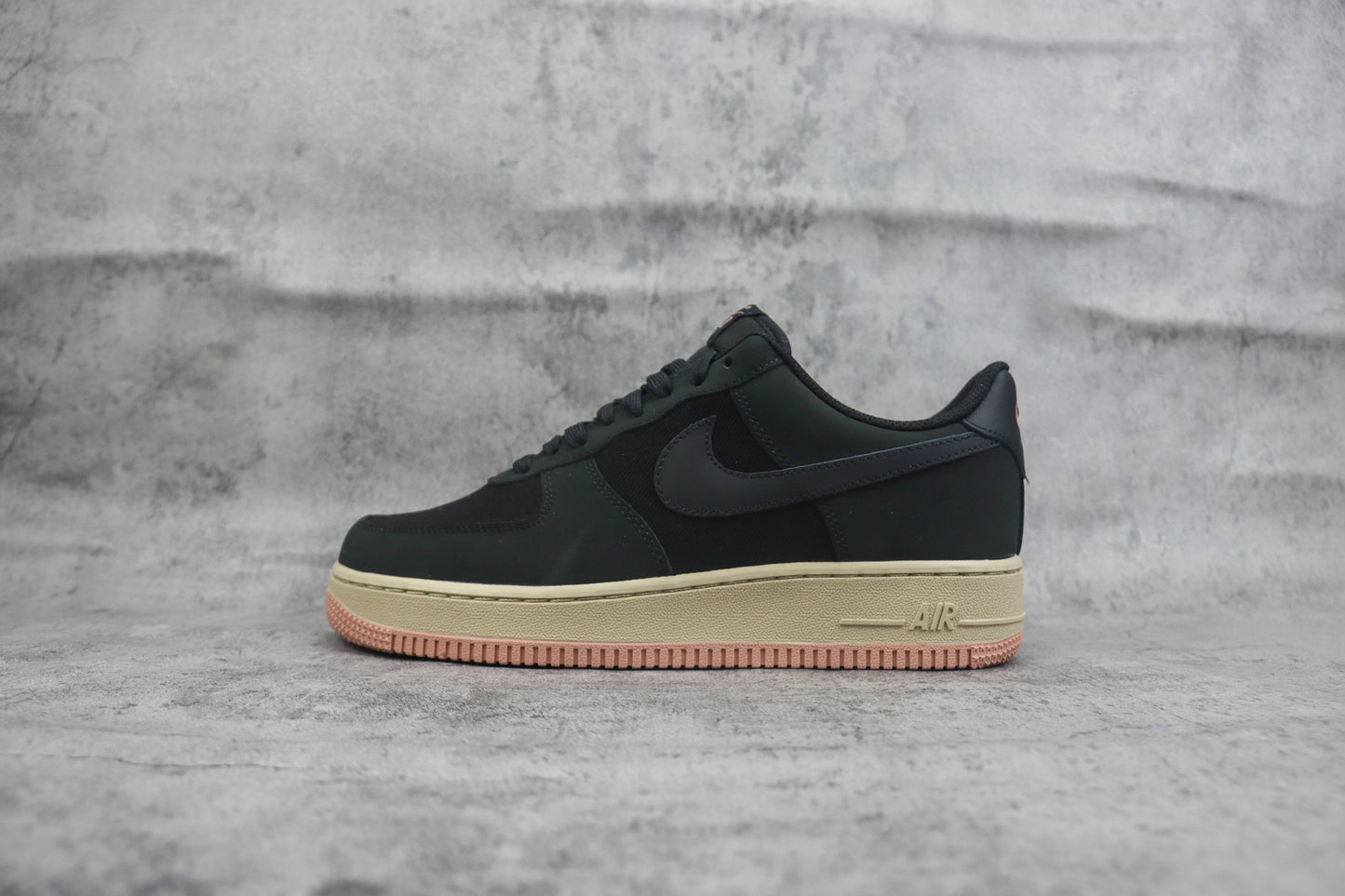 Nike Air Force 1 Low Black Red Stardust